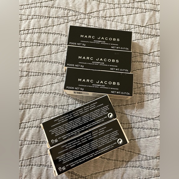 BNIB Marc Jacobs Accomplice Concealer & Touch Up Stick - Picture 2 of 6